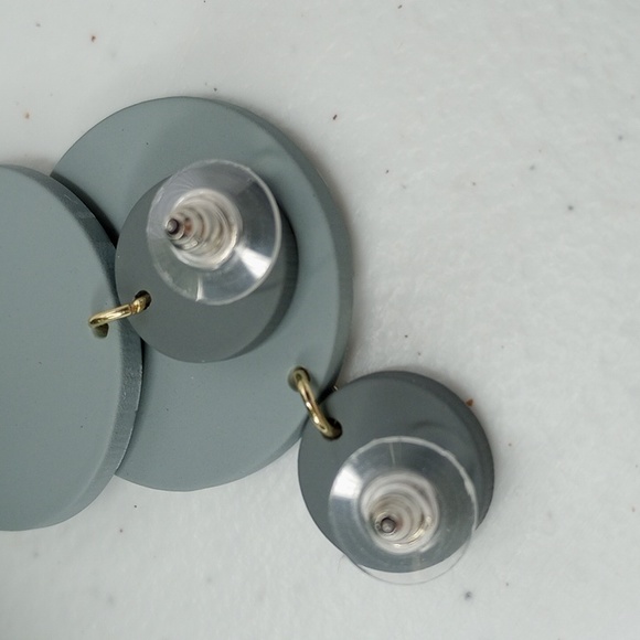 Flower desing Dangle earrings - Picture 5 of 10